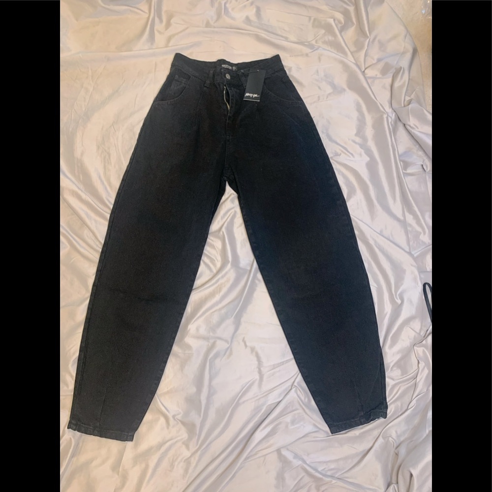 Brand new High Waisted Tapered Jeans size US 4